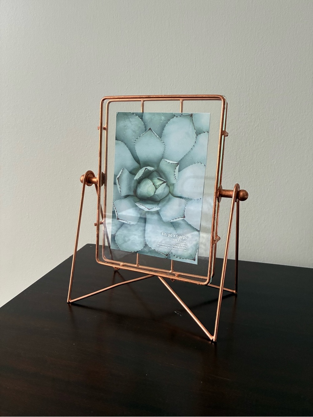 Rustic Copper Tone Metal Photo Frame Stand - Picture 2 of 13